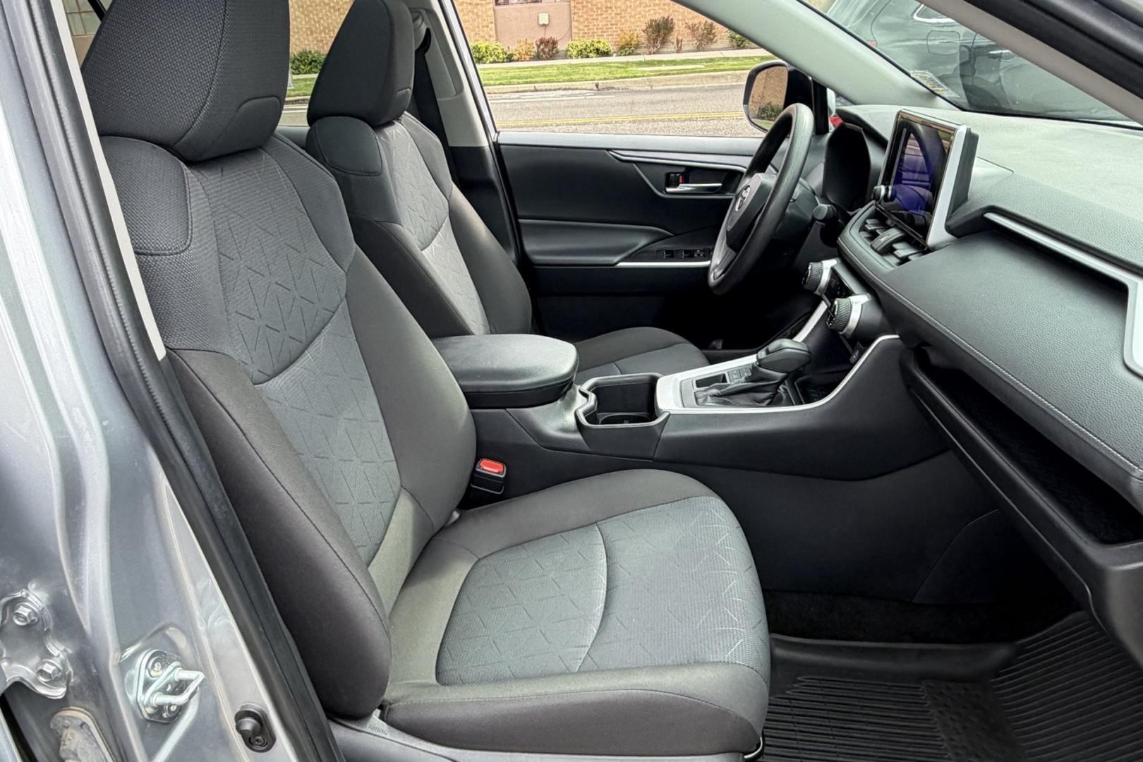 2024 Silver Sky Metallic /Black Toyota RAV4 XLE (2T3P1RFV0RC) with an 4 Cyl 2.5 Liter engine, Automatic 8 Speed transmission, located at 2304 W. Main St., Boise, ID, 83702, (208) 342-7777, 43.622105, -116.218658- Photo#17