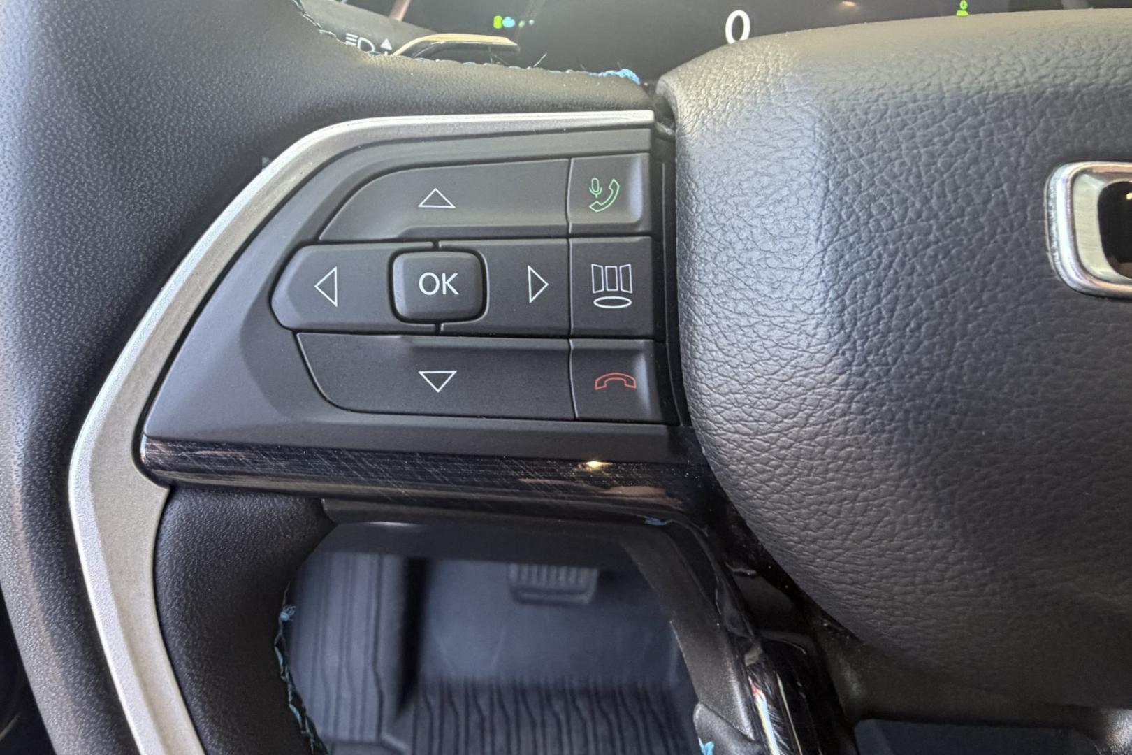 2023 Midnight Sky Metallic /Black Jeep Grand Cherokee Trailhawk (1C4RJYC62P8) with an 4 Cyl 2.0 Liter Turbo Hybrid engine, Automatic 8 Speed transmission, located at 2304 W. Main St., Boise, ID, 83702, (208) 342-7777, 43.622105, -116.218658 - Smooth Ride! Highly Optioned! Great Safety Ratings And Fuel Economy Too!- Photo#12