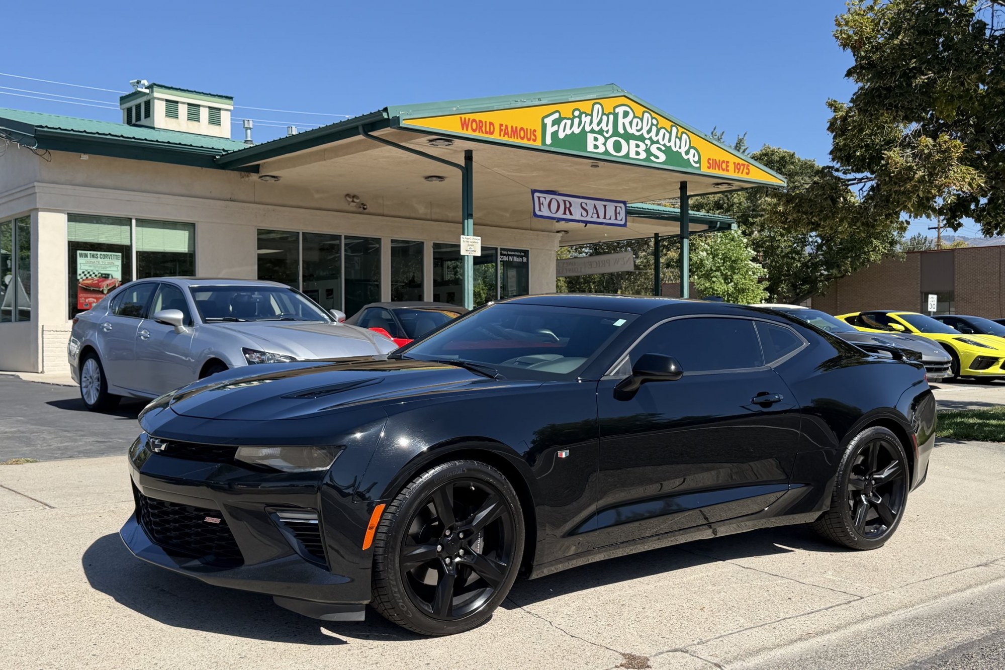 photo of 2017 Chevrolet Camaro Coupe 2SS RS w/ Sunroof