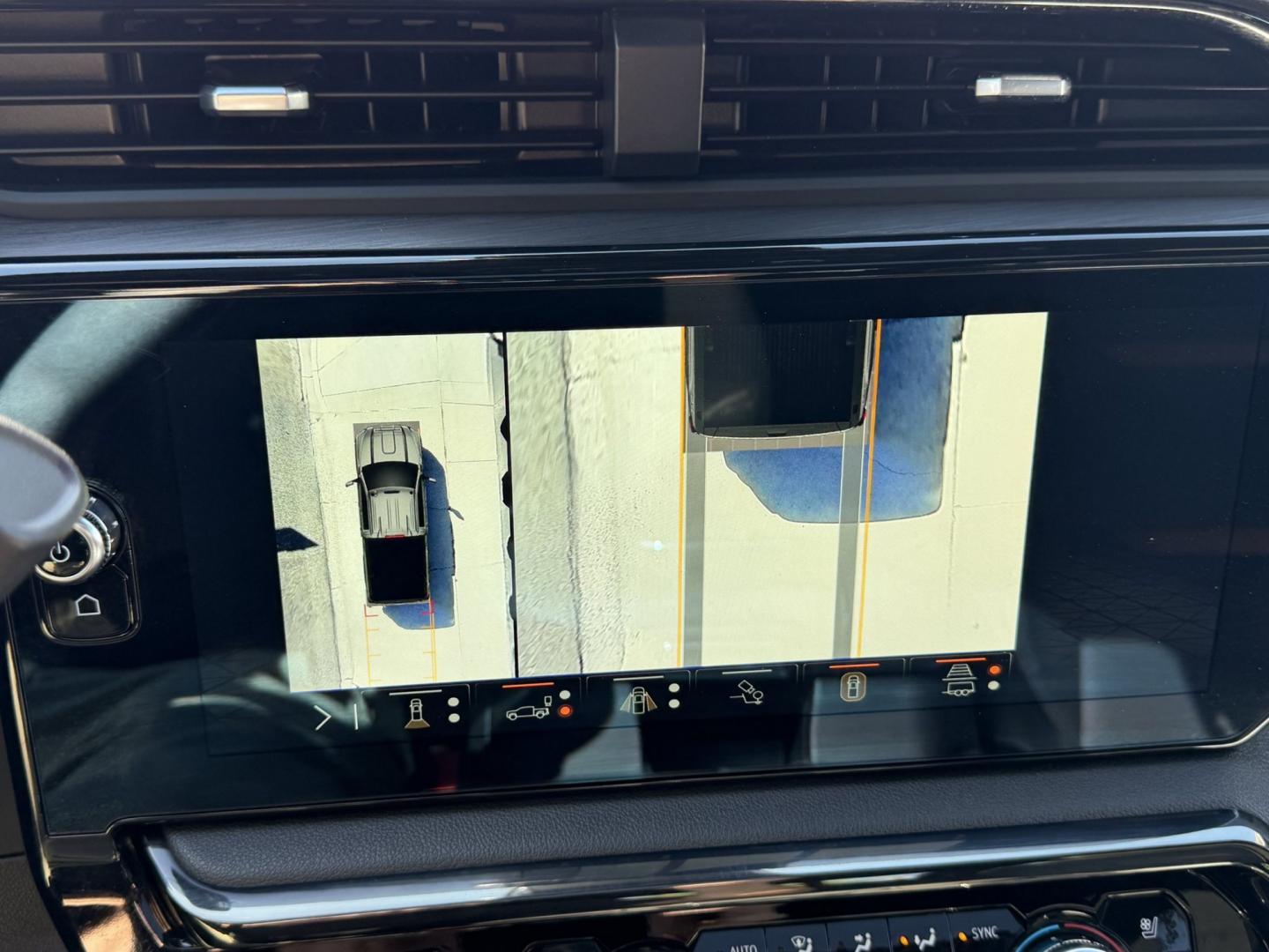 2025 Summit White /Black GMC Sierra 3500HD AT4 (1GT4UVEY2SF) with an V8 6.6 Liter Duramax Turbo Diesel engine, Allison Automatic 10 Speed transmission, located at 2304 W. Main St., Boise, ID, 83702, (208) 342-7777, 43.622105, -116.218658 - Ready To Haul! Nicely Optioned!- Photo#11