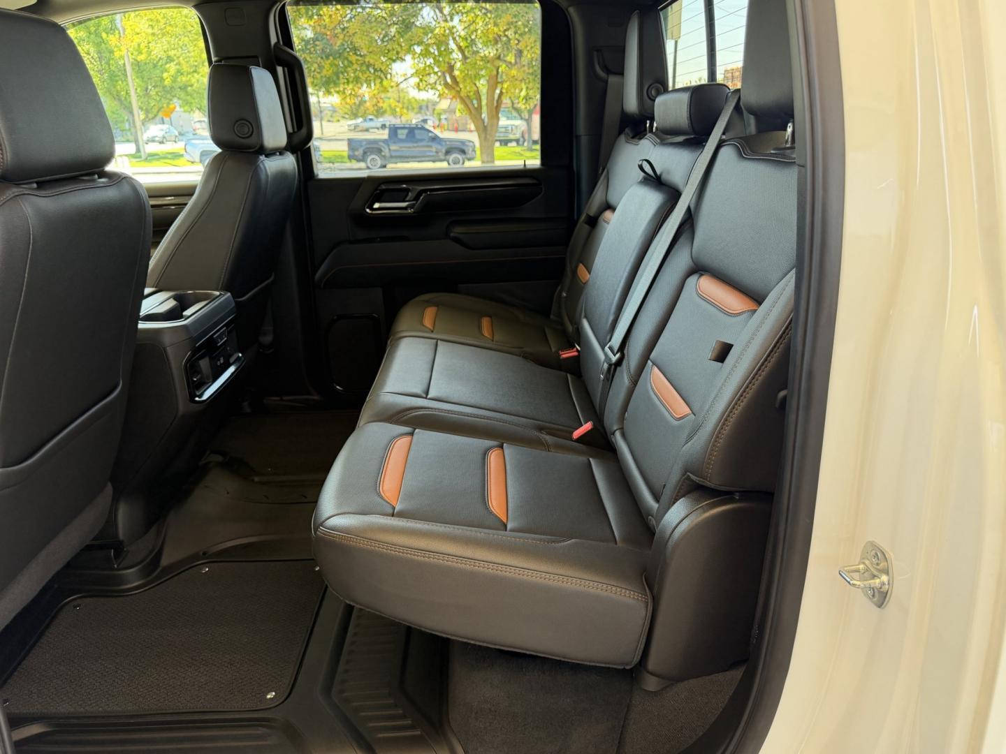 2025 Summit White /Black GMC Sierra 3500HD AT4 (1GT4UVEY2SF) with an V8 6.6 Liter Duramax Turbo Diesel engine, Allison Automatic 10 Speed transmission, located at 2304 W. Main St., Boise, ID, 83702, (208) 342-7777, 43.622105, -116.218658 - Ready To Haul! Nicely Optioned!- Photo#26