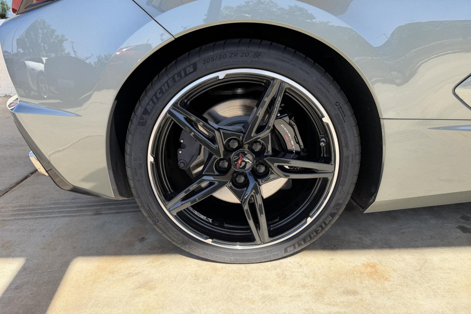 2023 Hypersonic Gray /Jet Black Chevrolet Corvette Stingray Convertible 3LT Z51 (1G1YC3D46P5) with an V8 6.2 Liter engine, Automatic 8 Speed transmission, located at 2304 W. Main St., Boise, ID, 83702, (208) 342-7777, 43.622105, -116.218658 - Highly Optioned One Owner Stingray! 3LT Z51 w/ Lift!- Photo#28
