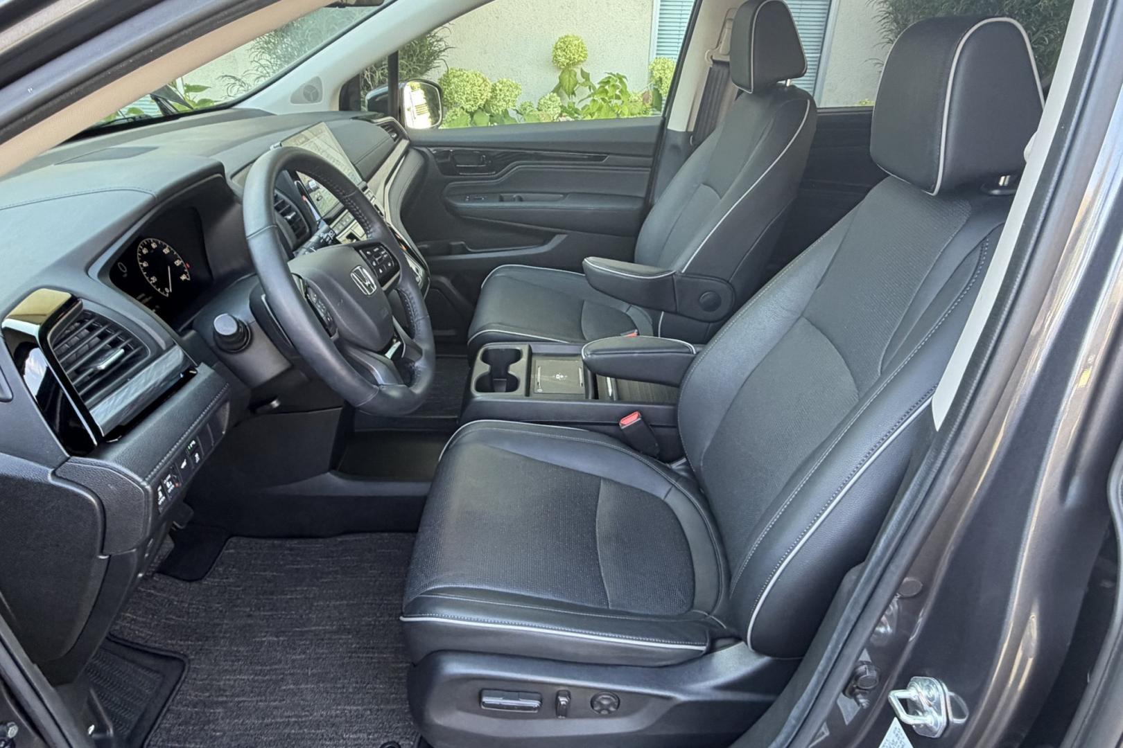 2025 Modern Steel Metallic /Gray Honda Odyssey Elite (5FNRL6H97SB) with an 3.5L V6 SOHC 24V engine, Automatic 10 Speed transmission, located at 2304 W. Main St., Boise, ID, 83702, (208) 342-7777, 43.622105, -116.218658 - Low Mileage! Highly Optioned Elite Trim! Factory Entertainment System!- Photo#18