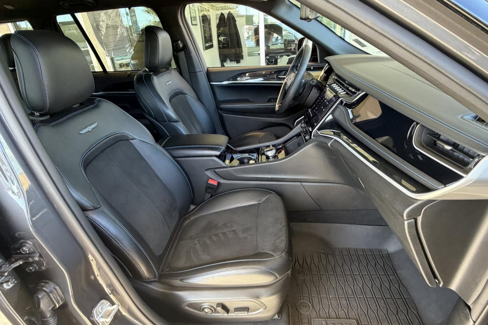 2022 Baltic Grey Metallic /Black Jeep Grand Cherokee 4xe Trailhawk (1C4RJYC61N8) with an 2.0L L4 DOHC 16V HYBRID engine, Automatic 8 Speed transmission, located at 2304 W. Main St., Boise, ID, 83702, (208) 342-7777, 43.622105, -116.218658 - One Owner Jeep! Loaded With Comfort And Safety Features! Amazing Fuel Economy!- Photo#27