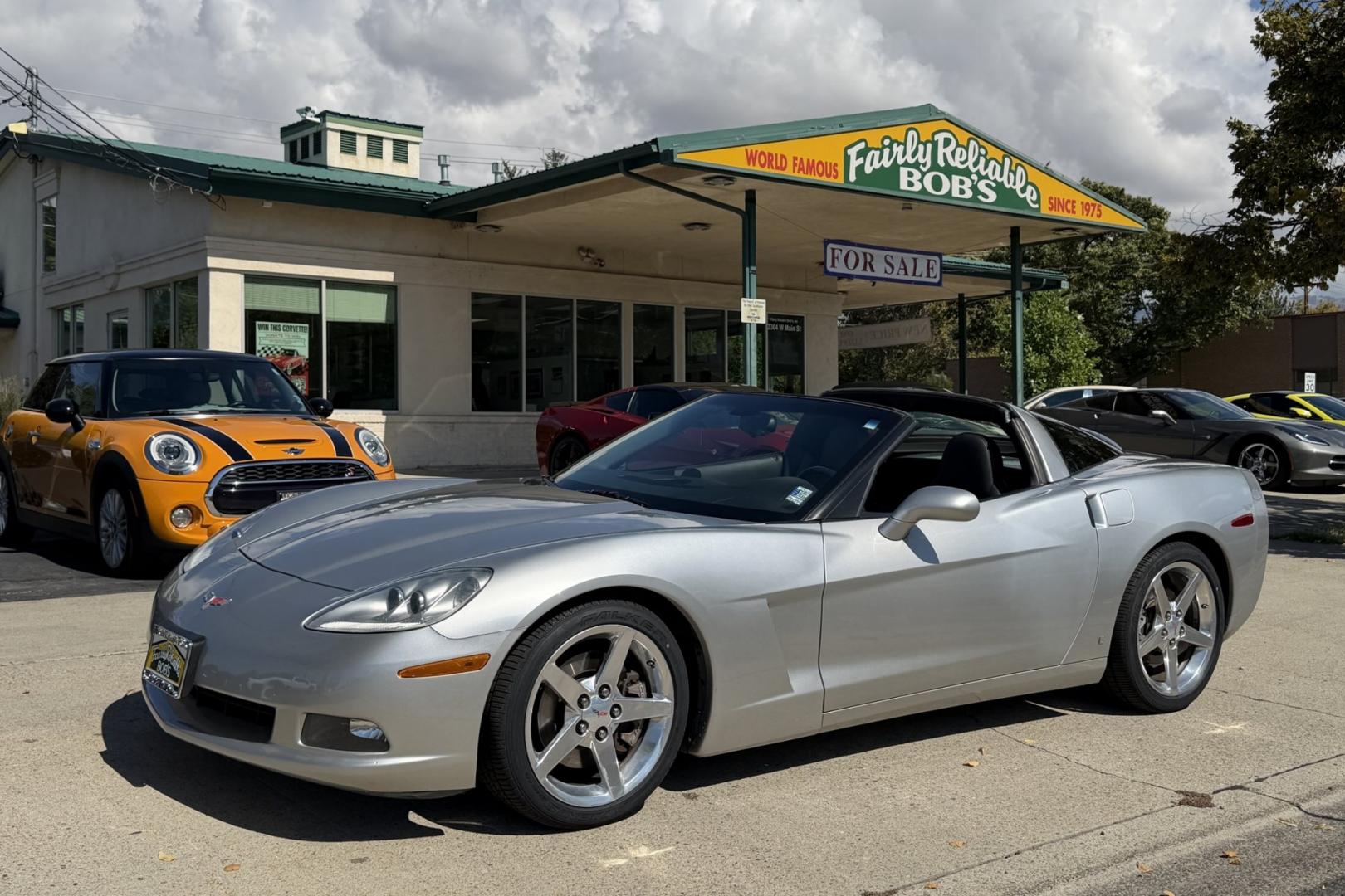 2006 Silver /Black Chevrolet Corvette (1G1YY25U865) with an V8 6.0 Liter engine, Automatic transmission, located at 2304 W. Main St., Boise, ID, 83702, (208) 342-7777, 43.622105, -116.218658 - New Tires! Low Mileage! Ready To Go!- Photo#0