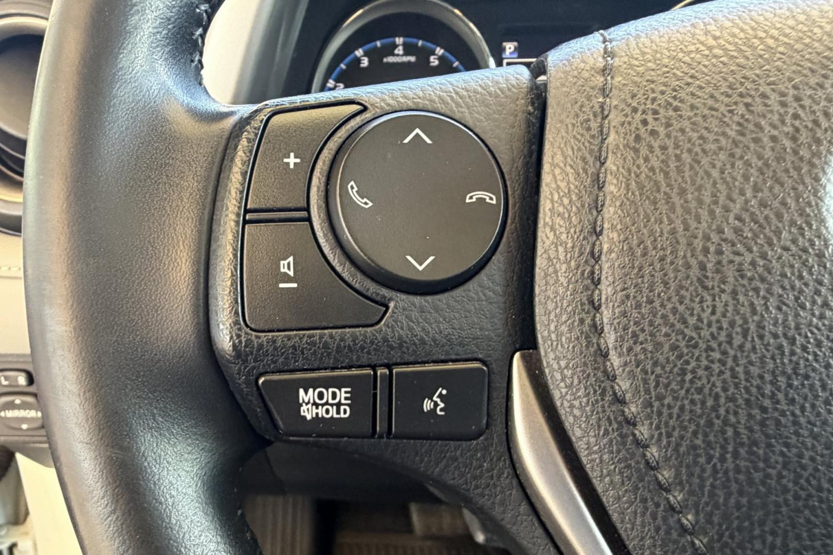 2018 Blizzard Pearl /Gray Toyota RAV4 Limited (JTMYFREVXJJ) with an 4 Cyl 2.5 Liter engine, Automatic transmission, located at 2304 W. Main St., Boise, ID, 83702, (208) 342-7777, 43.622105, -116.218658 - Stunning & Low Mileage RAV4 Limited! Hard To Find! Great To Own!- Photo#11