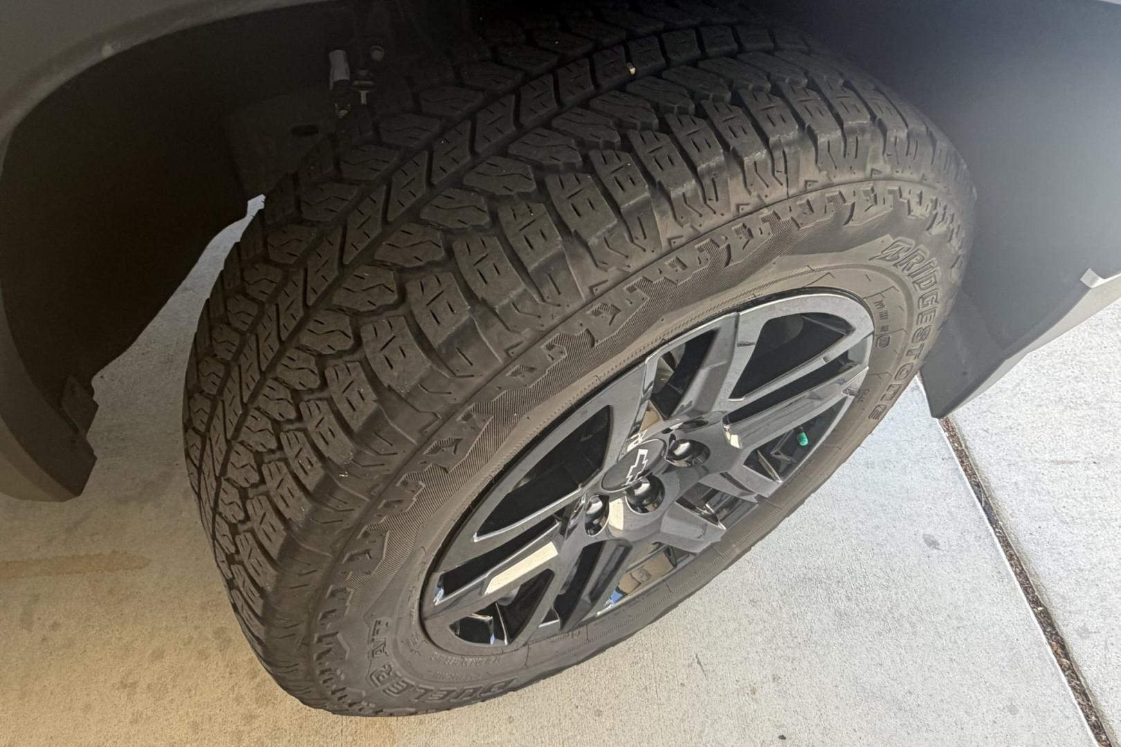 2024 Summit White /Black Chevrolet Colorado Trail Boss (1GCPTEEK2R1) with an 4 Cyl 2.7 Liter engine, Automatic 8 Speed transmission, located at 2304 W. Main St., Boise, ID, 83702, (208) 342-7777, 43.622105, -116.218658 - Remaining Factory Warranty! Wireless Apple Car Play/Android Auto! Nicely Optioned!- Photo#23
