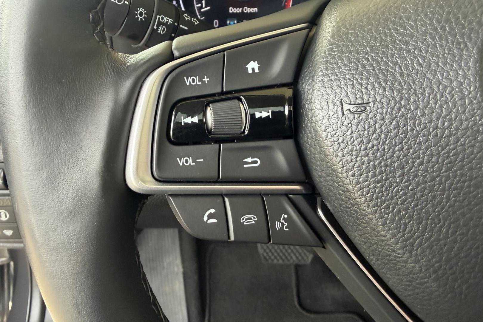 2019 Modern Steel Metallic /Black Honda Accord EX-L (1HGCV1F55KA) with an 4 Cyl 1.5 Liter Turbo engine, Automatic transmission, located at 2304 W. Main St., Boise, ID, 83702, (208) 342-7777, 43.622105, -116.218658 - Factory Remote Start! Legendary Honda Reliability And Style!- Photo#10