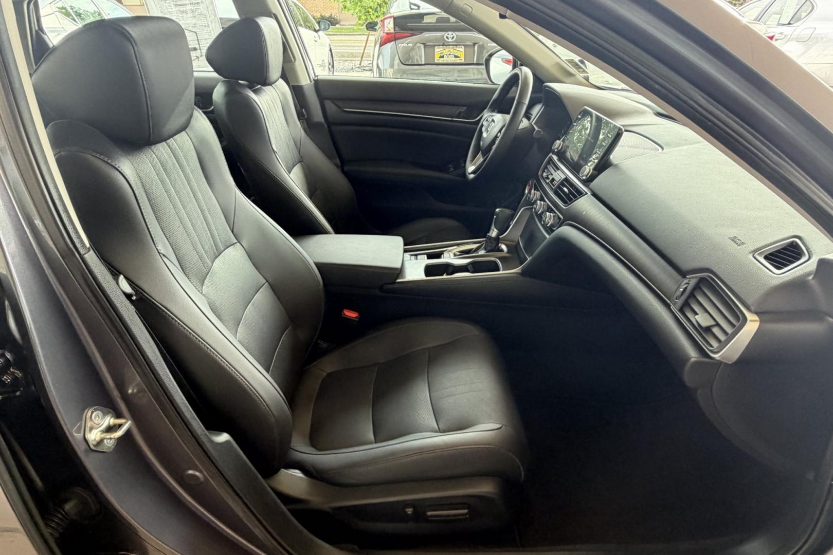 2019 Modern Steel Metallic /Black Honda Accord EX-L (1HGCV1F55KA) with an 4 Cyl 1.5 Liter Turbo engine, Automatic transmission, located at 2304 W. Main St., Boise, ID, 83702, (208) 342-7777, 43.622105, -116.218658 - Factory Remote Start! Legendary Honda Reliability And Style!- Photo#21