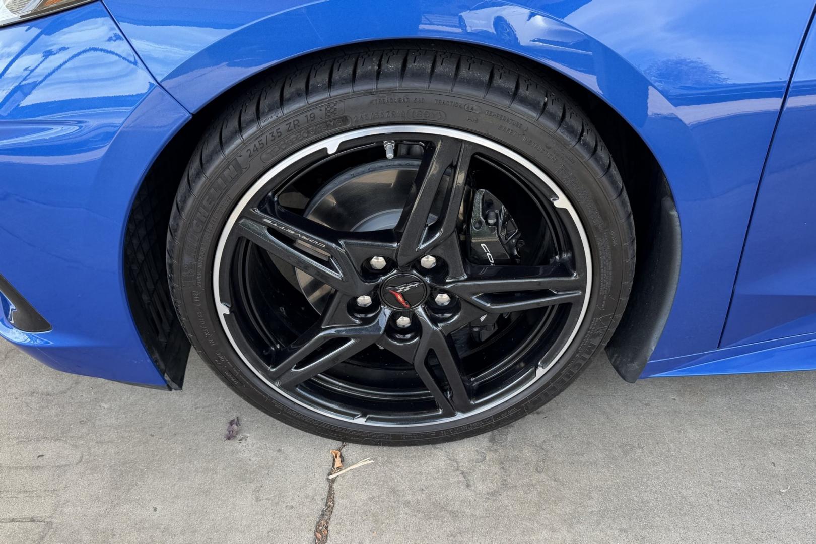 2022 Elkhart Lake Blue Metallic /Natural Dipped Chevrolet Corvette Stingray 2LT (1G1YB3D47N5) with an V8 6.2 Liter engine, Automatic 8 Speed transmission, located at 2304 W. Main St., Boise, ID, 83702, (208) 342-7777, 43.622105, -116.218658 - Nicely Optioned! Elkhart Lake Blue Metallic C8 Convertible!- Photo#23