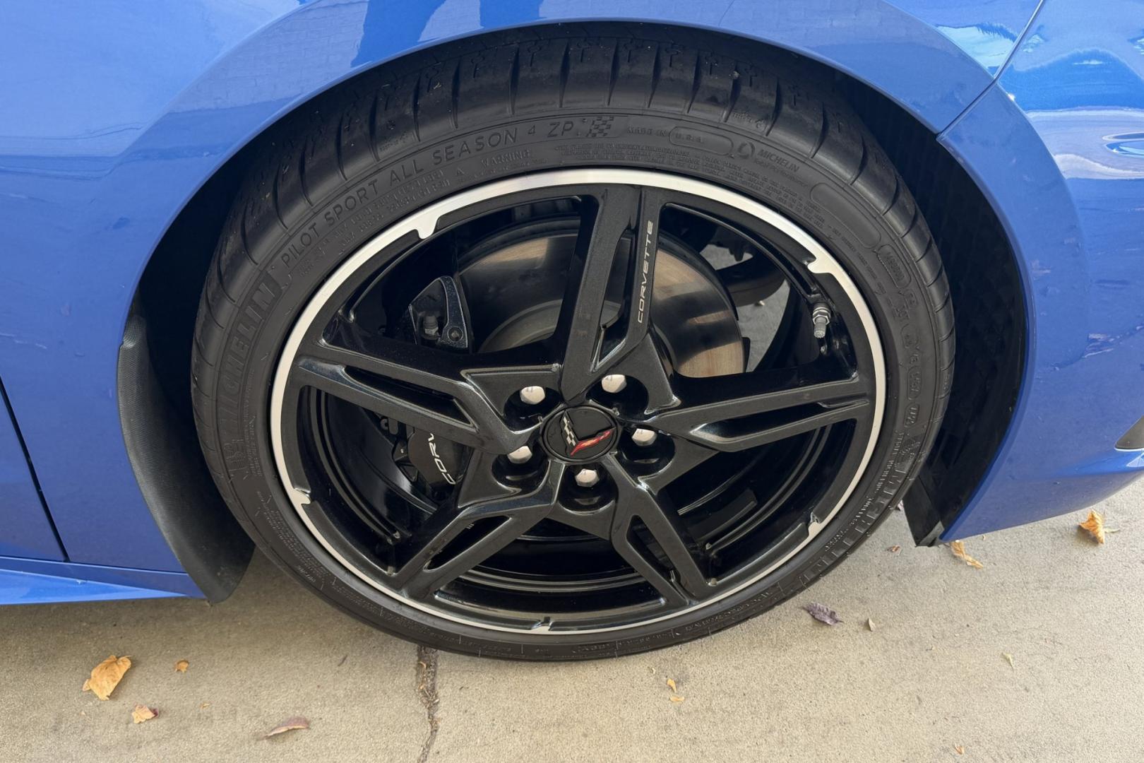 2022 Elkhart Lake Blue Metallic /Natural Dipped Chevrolet Corvette Stingray 2LT (1G1YB3D47N5) with an V8 6.2 Liter engine, Automatic 8 Speed transmission, located at 2304 W. Main St., Boise, ID, 83702, (208) 342-7777, 43.622105, -116.218658 - Nicely Optioned! Elkhart Lake Blue Metallic C8 Convertible!- Photo#26