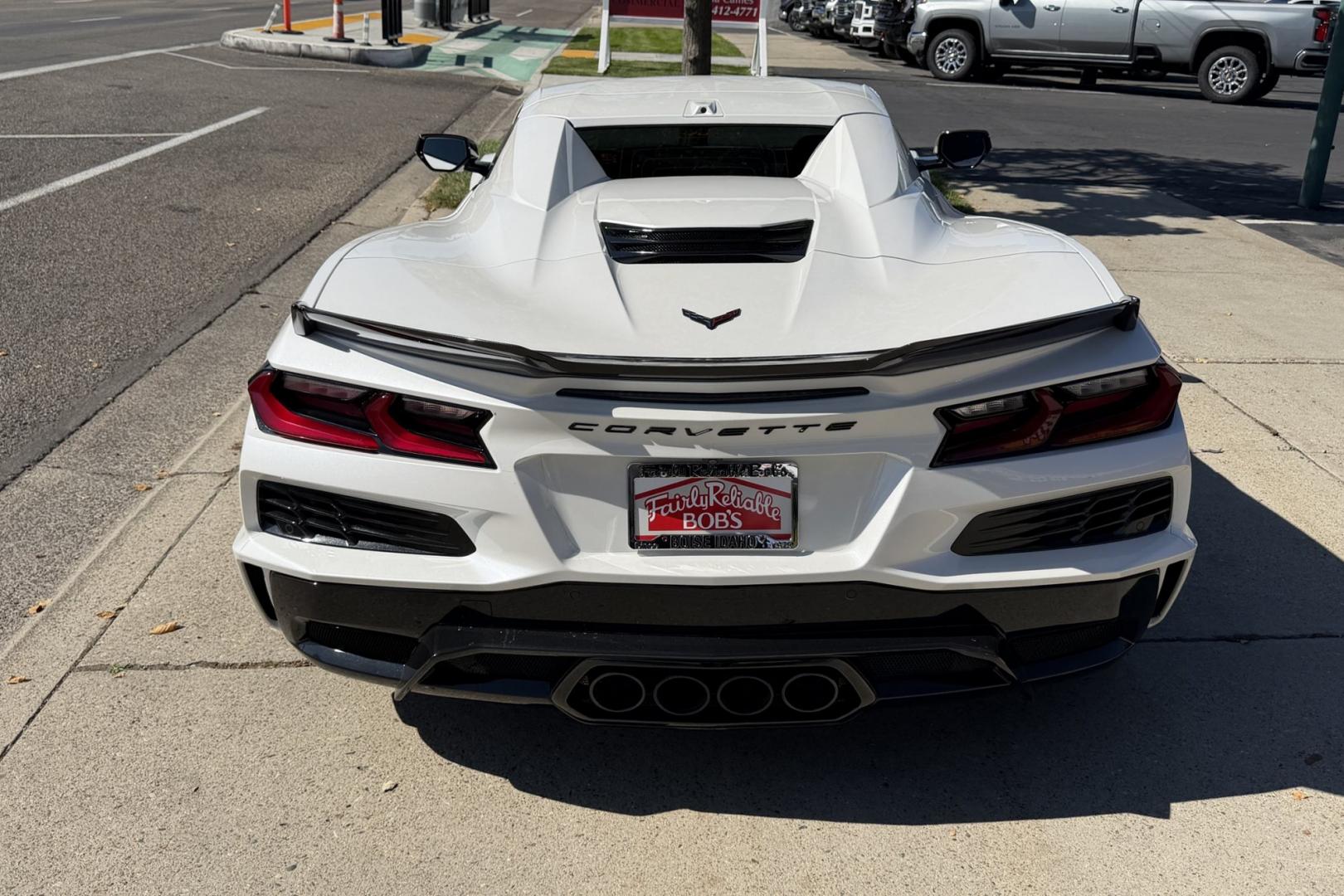2023 White Pearl Metallic /Ceramic White Chevrolet Corvette Stingray Z/06 Convertible 70th Anniversary Z/06 Convertible 3LZ (1G1YF3D37P5) with an V8 5.5 Liter engine, Automatic 8 Speed transmission, located at 2304 W. Main St., Boise, ID, 83702, (208) 342-7777, 43.622105, -116.218658 - Stunning 70th Anniversary Z/06 3LZ Convertible with Lift!- Photo#29