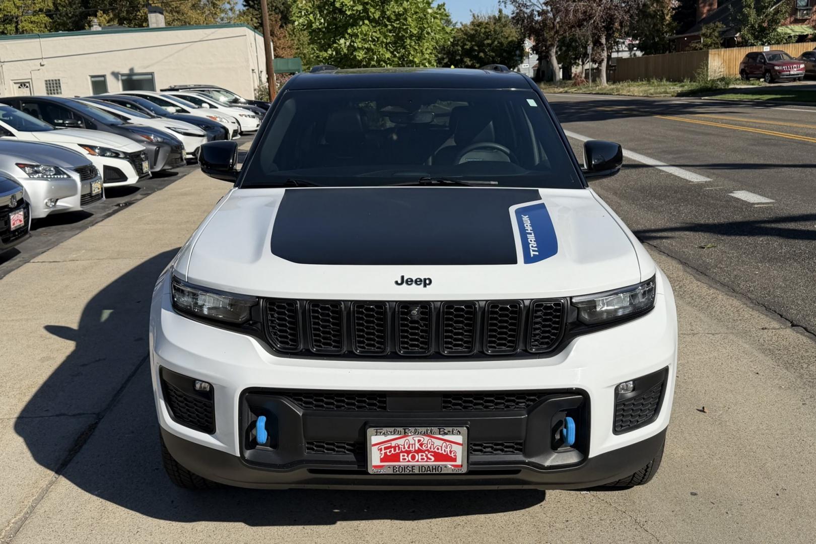 2024 Bright White Clear /Black Jeep Grand Cherokee 4xe TrailHawk 4xe (1C4RJYC60R8) with an 4 Cyl 2.0 Liter Hybrid engine, Automatic 8 Speed transmission, located at 2304 W. Main St., Boise, ID, 83702, (208) 342-7777, 43.622105, -116.218658 - Save On Fuel! Drive In Comfort, Safety And Style!- Photo#3
