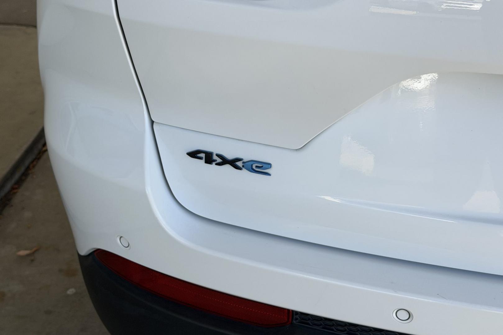 2024 Bright White Clear /Black Jeep Grand Cherokee 4xe TrailHawk 4xe (1C4RJYC60R8) with an 4 Cyl 2.0 Liter Hybrid engine, Automatic 8 Speed transmission, located at 2304 W. Main St., Boise, ID, 83702, (208) 342-7777, 43.622105, -116.218658 - Save On Fuel! Drive In Comfort, Safety And Style!- Photo#30