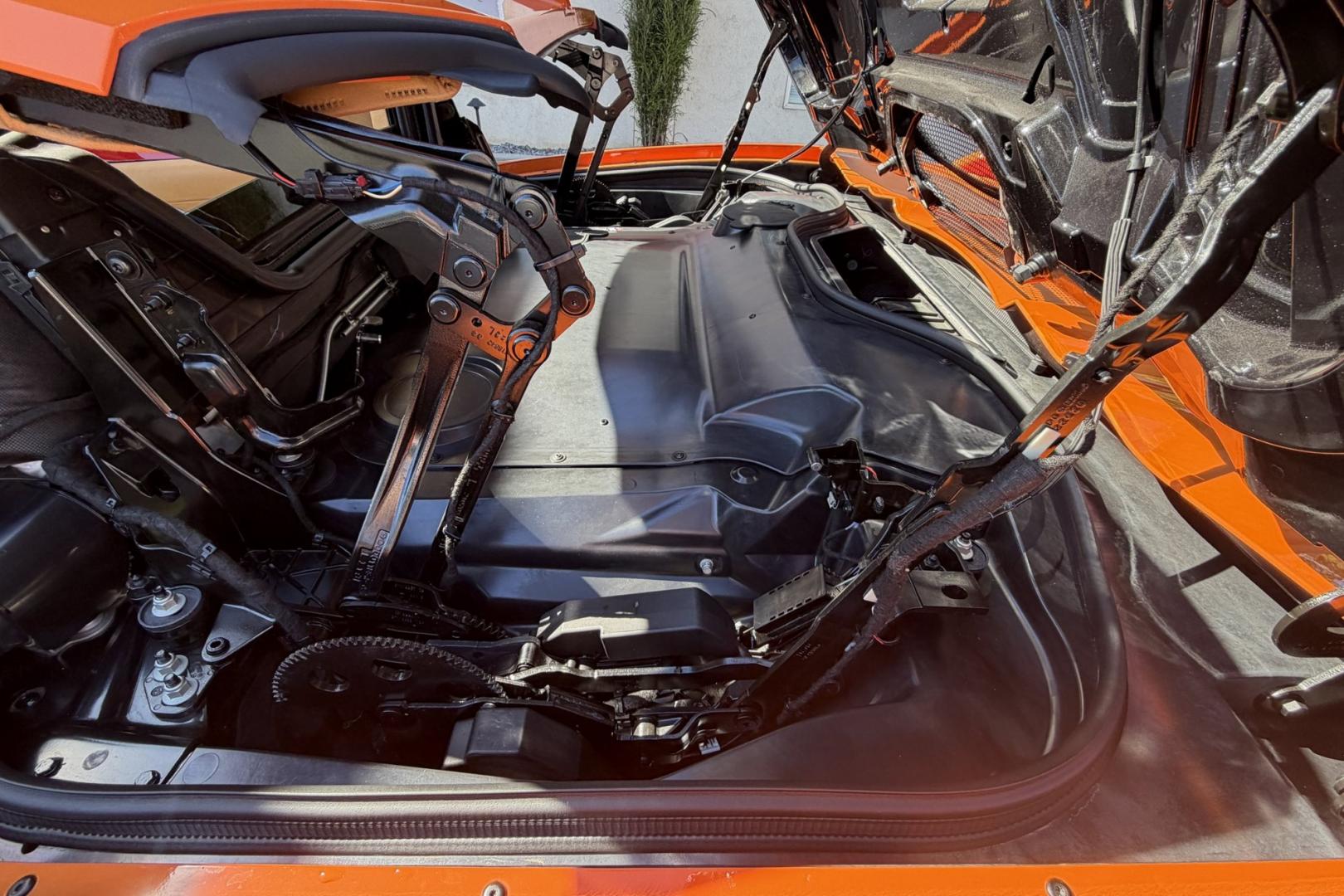 2022 Amplify Orange /Natural Dipped Chevrolet Corvette Stingray Convertible 3LT Z/51 (1G1YC3D43N5) with an V8 6.2 Liter engine, Automatic 8 Speed transmission, located at 2304 W. Main St., Boise, ID, 83702, (208) 342-7777, 43.622105, -116.218658 - 3LT Z/51 With Lift! Stingray Convertible!- Photo#28
