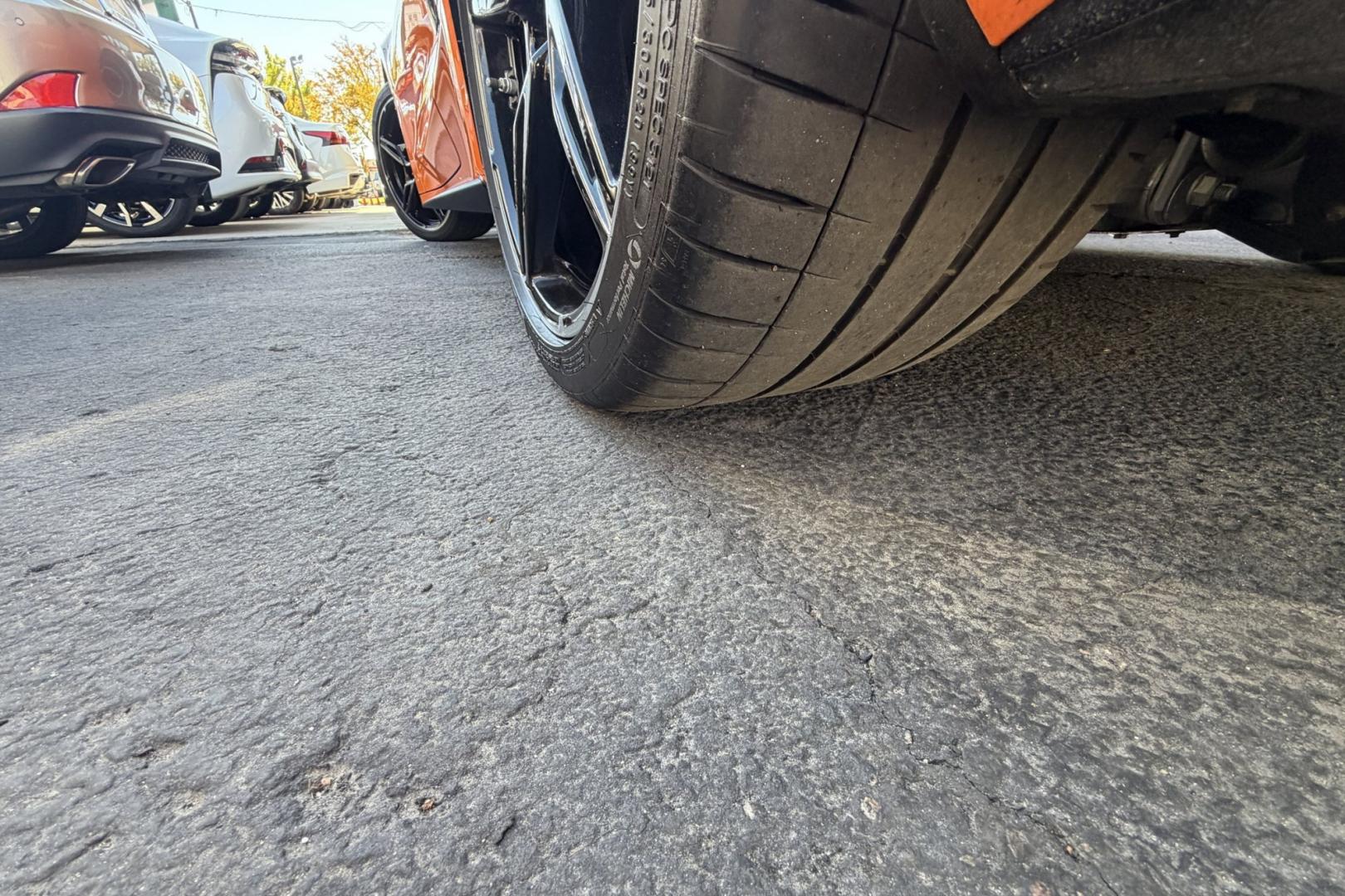 2022 Amplify Orange /Natural Dipped Chevrolet Corvette Stingray Convertible 3LT Z/51 (1G1YC3D43N5) with an V8 6.2 Liter engine, Automatic 8 Speed transmission, located at 2304 W. Main St., Boise, ID, 83702, (208) 342-7777, 43.622105, -116.218658 - 3LT Z/51 With Lift! Stingray Convertible!- Photo#27