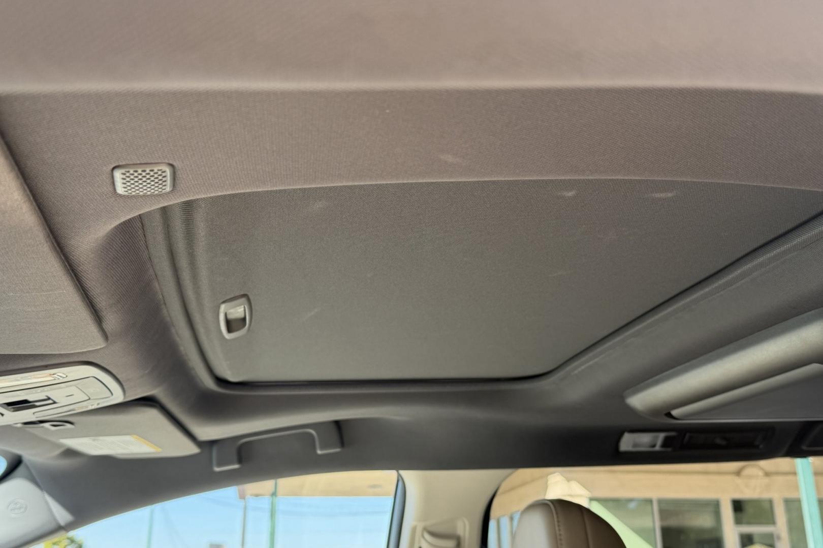 2021 Blizzard Pearl /Tan Toyota Sienna Hybrid Limited (5TDGSKFC1MS) with an 4 Cyl 2.5 Liter Hybrid engine, Automatic transmission, located at 2304 W. Main St., Boise, ID, 83702, (208) 342-7777, 43.622105, -116.218658 - Hard To Find! Great To Own! New Tires Too!- Photo#5
