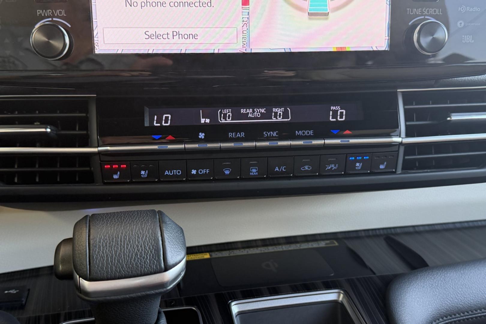 2021 Blizzard Pearl /Tan Toyota Sienna Hybrid Limited (5TDGSKFC1MS) with an 4 Cyl 2.5 Liter Hybrid engine, Automatic transmission, located at 2304 W. Main St., Boise, ID, 83702, (208) 342-7777, 43.622105, -116.218658 - Hard To Find! Great To Own! New Tires Too!- Photo#8