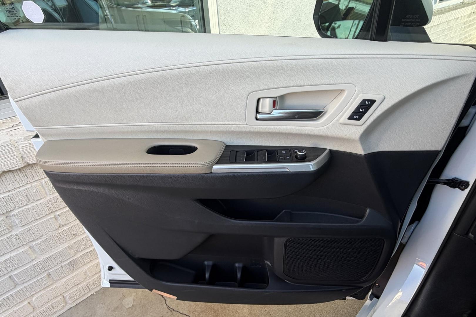 2021 Blizzard Pearl /Tan Toyota Sienna Hybrid Limited (5TDGSKFC1MS) with an 4 Cyl 2.5 Liter Hybrid engine, Automatic transmission, located at 2304 W. Main St., Boise, ID, 83702, (208) 342-7777, 43.622105, -116.218658 - Hard To Find! Great To Own! New Tires Too!- Photo#10