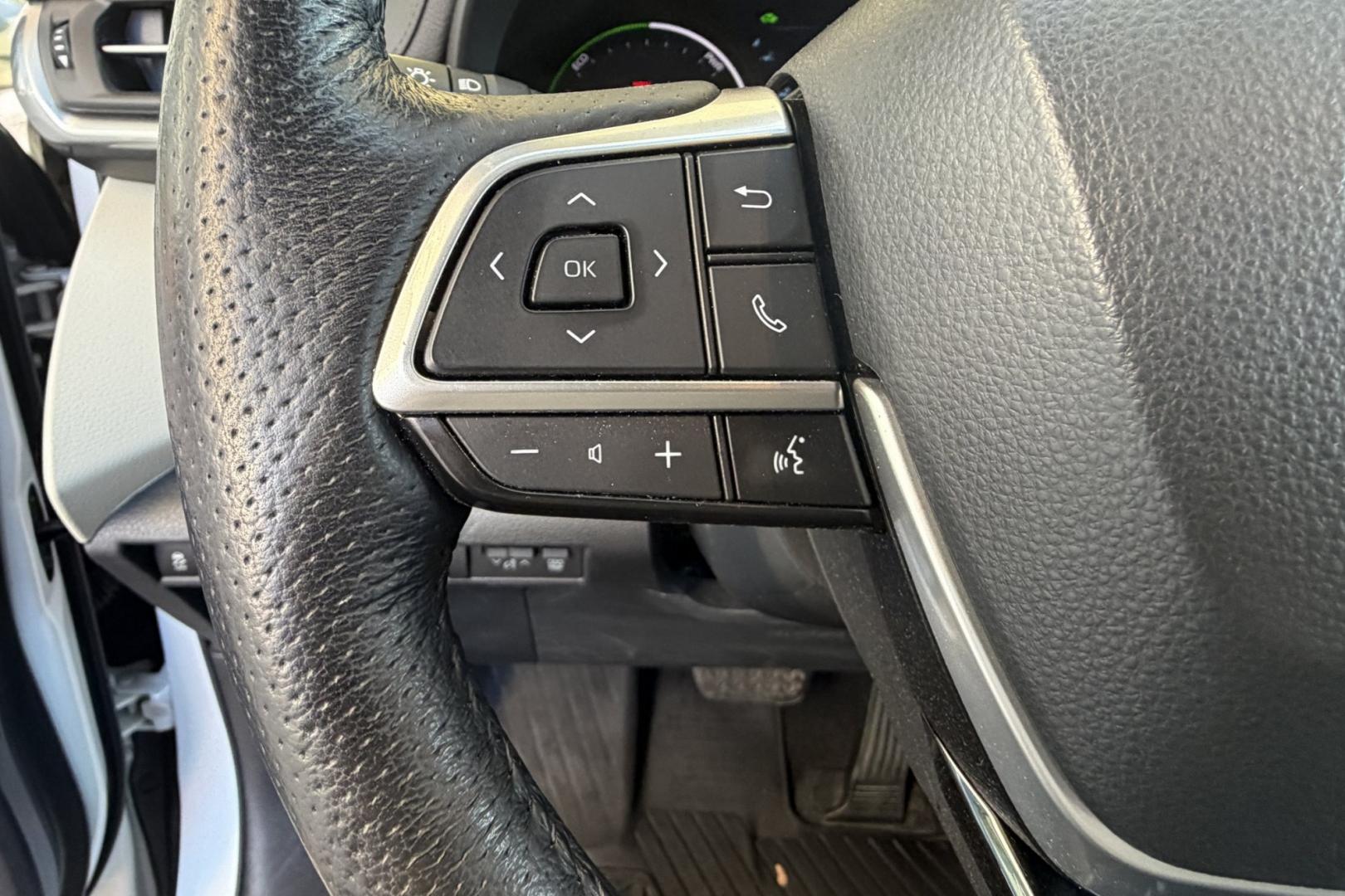 2021 Blizzard Pearl /Tan Toyota Sienna Hybrid Limited (5TDGSKFC1MS) with an 4 Cyl 2.5 Liter Hybrid engine, Automatic transmission, located at 2304 W. Main St., Boise, ID, 83702, (208) 342-7777, 43.622105, -116.218658 - Hard To Find! Great To Own! New Tires Too!- Photo#12