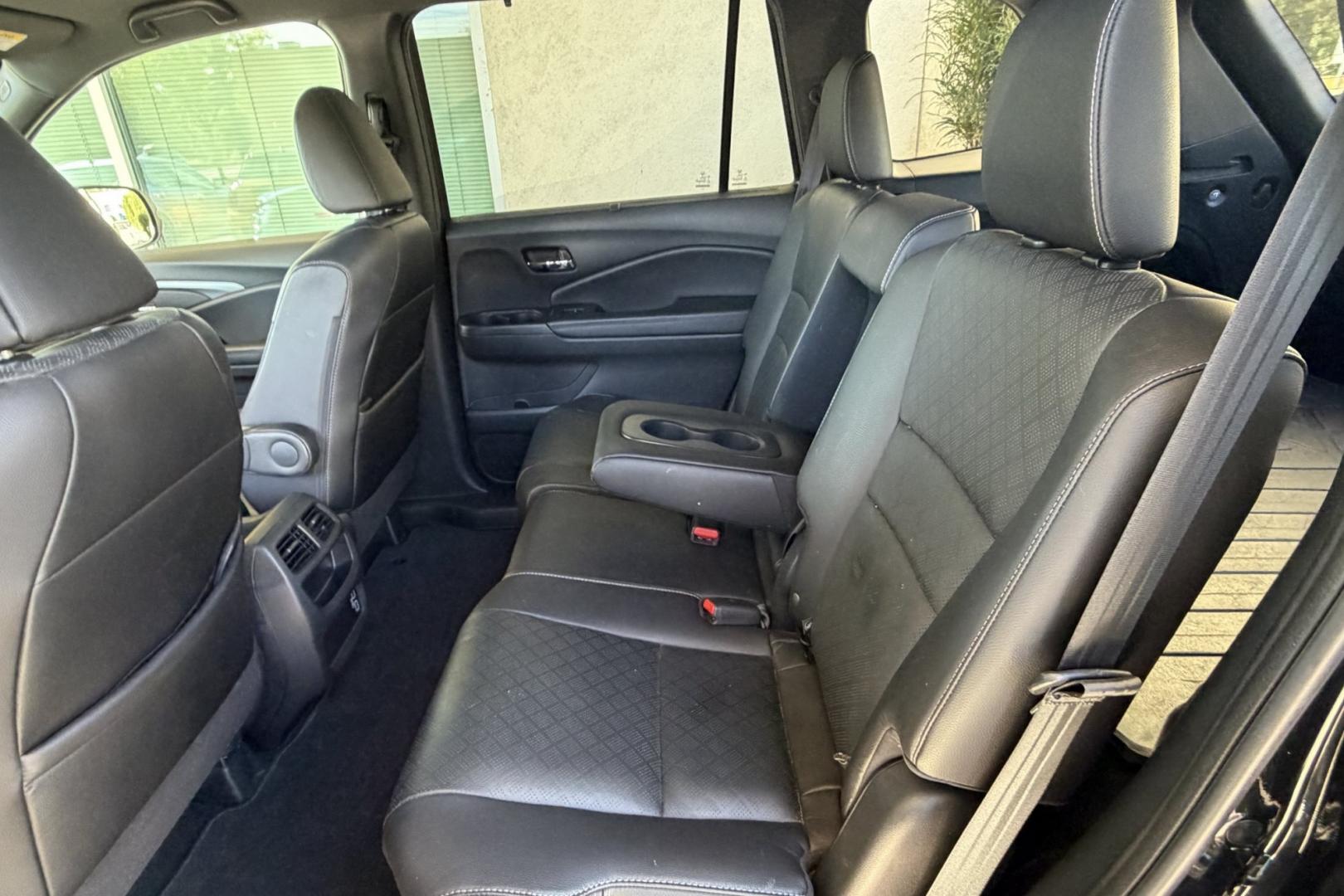 2020 Black /Black Honda Passport EX-L (5FNYF8H5XLB) with an V6 3.5 Liter engine, Automatic 6 Speed transmission, located at 2304 W. Main St., Boise, ID, 83702, (208) 342-7777, 43.622105, -116.218658 - New Tires! All Wheel Drive! Nicely Optioned!- Photo#14