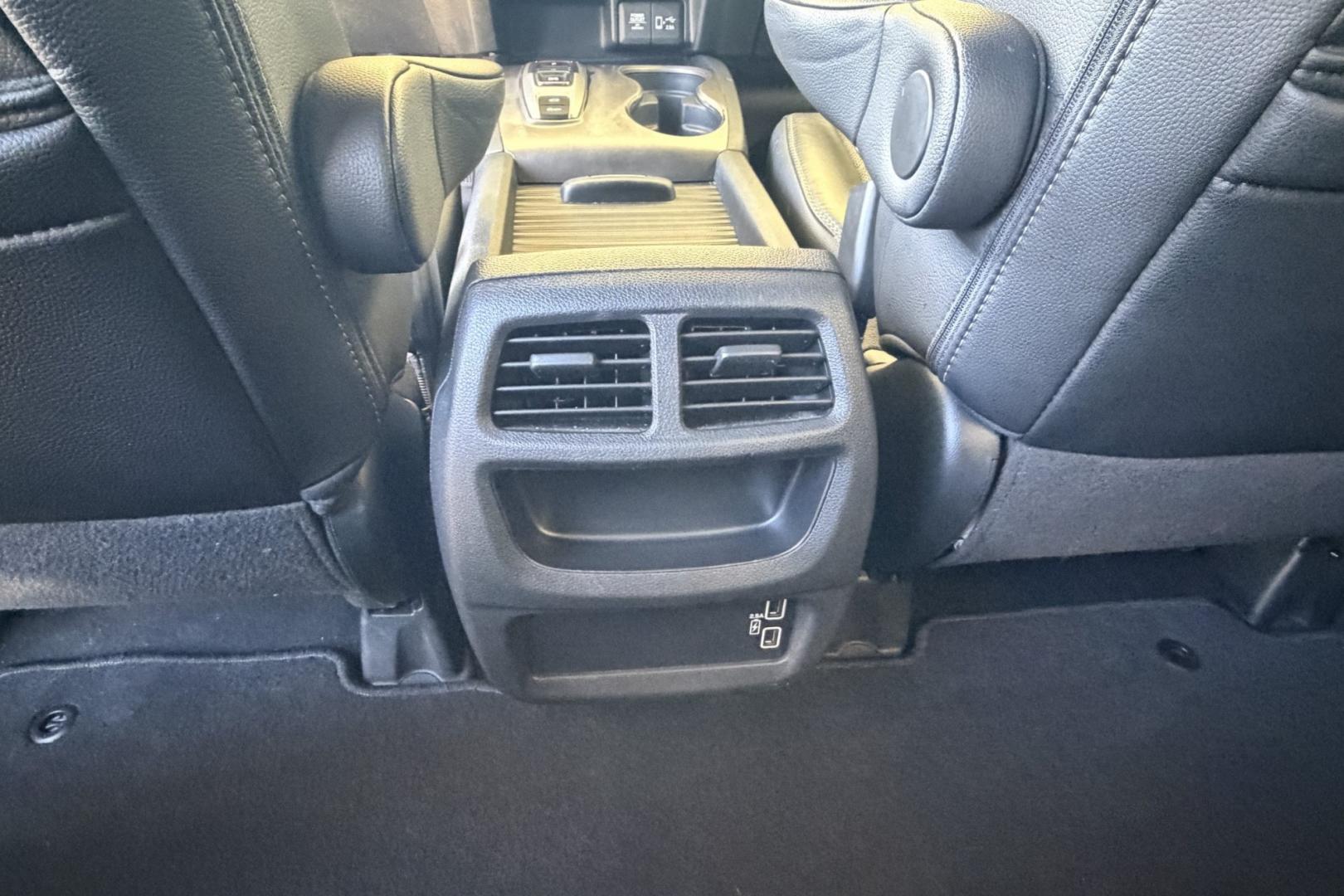 2020 Black /Black Honda Passport EX-L (5FNYF8H5XLB) with an V6 3.5 Liter engine, Automatic 6 Speed transmission, located at 2304 W. Main St., Boise, ID, 83702, (208) 342-7777, 43.622105, -116.218658 - New Tires! All Wheel Drive! Nicely Optioned!- Photo#16