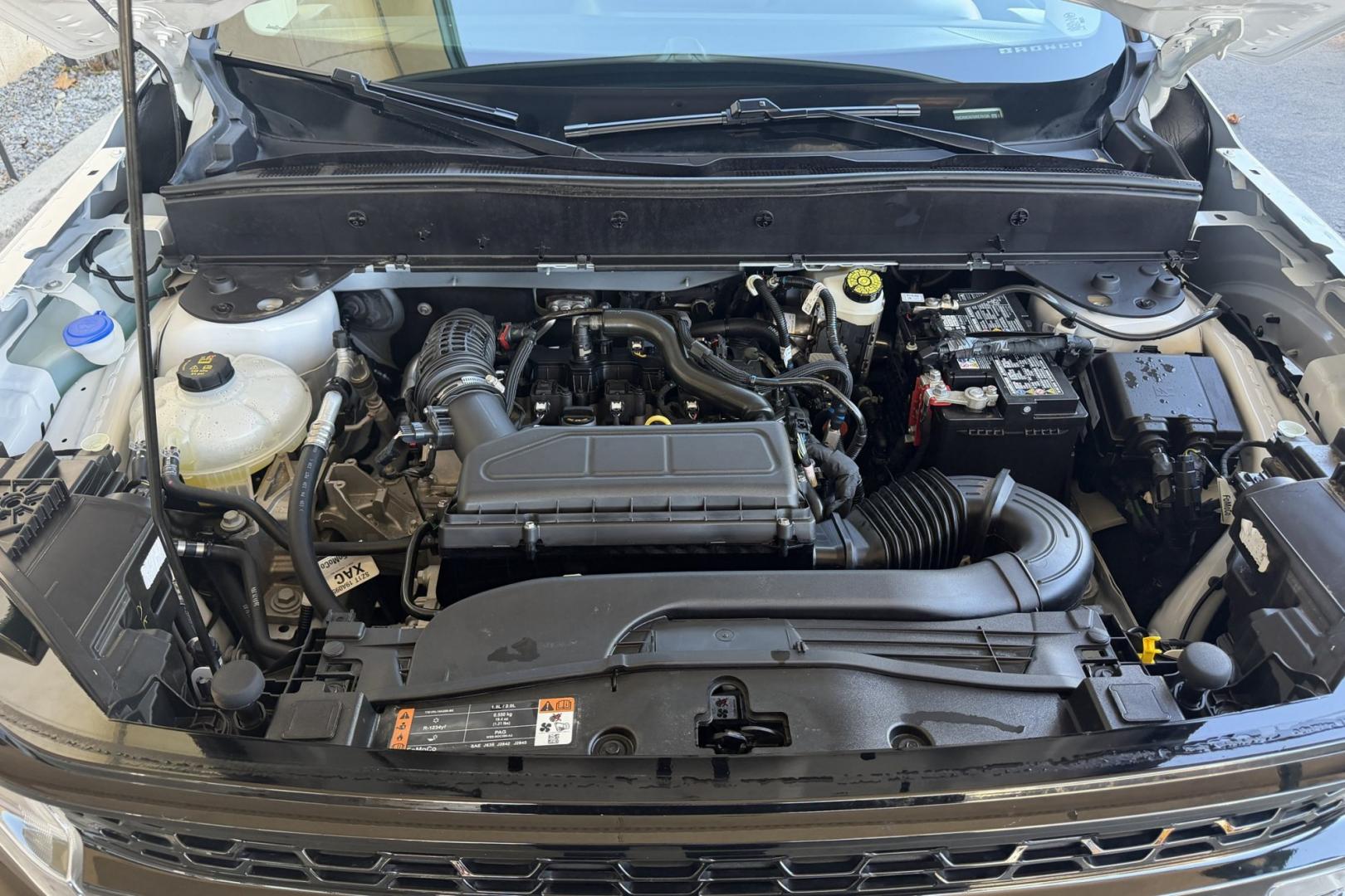 2025 Oxford White /Ebony Roast Premium Trim Ford Bronco Sport Outer Banks (3FMCR9CN7SR) with an 3 Cyl 1.5 Liter Turbo engine, Automatic 8 Speed transmission, located at 2304 W. Main St., Boise, ID, 83702, (208) 342-7777, 43.622105, -116.218658 - Remaining Factory Warranty! Clean!- Photo#17