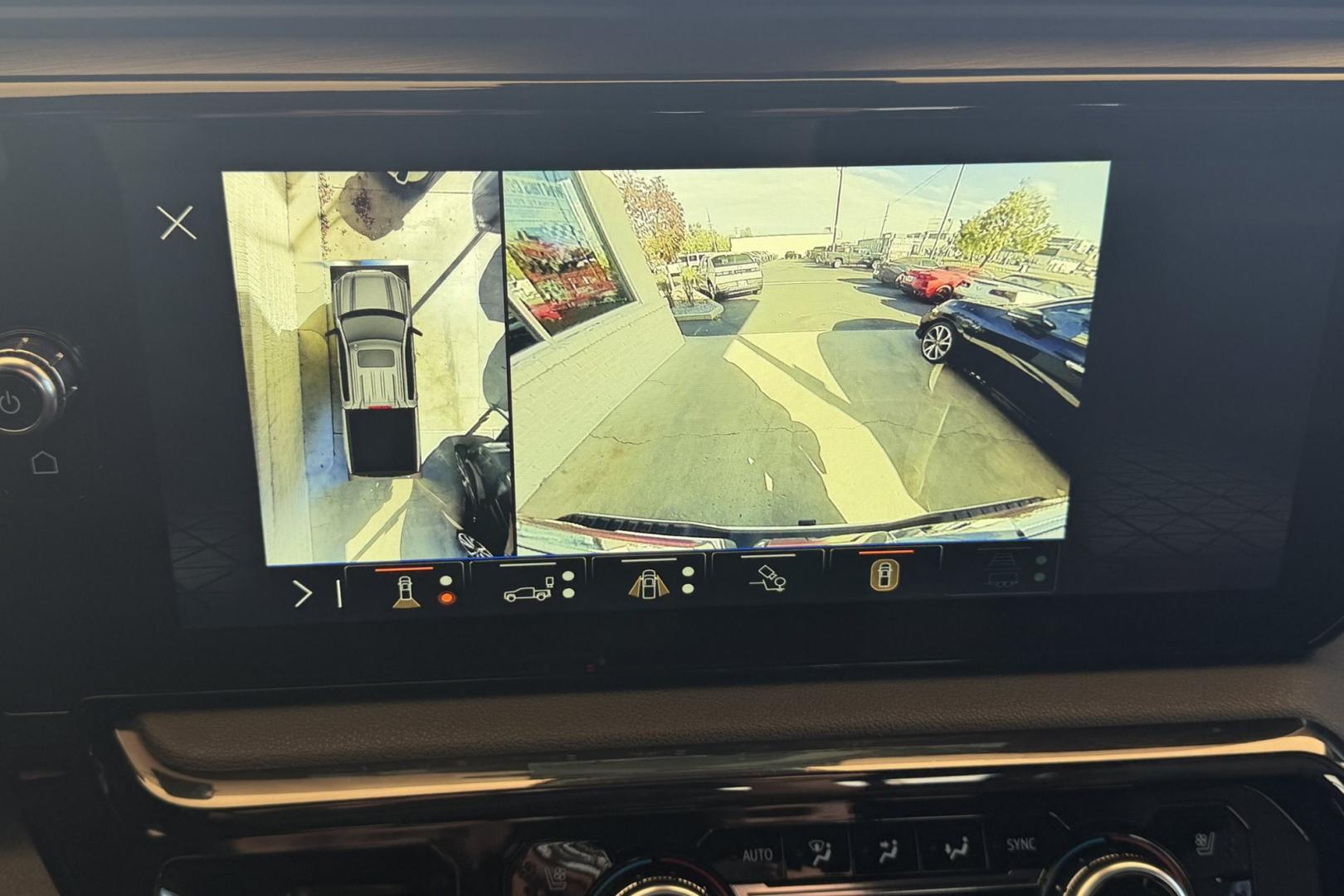 2025 Summit White /Black GMC Sierra 1500 AT4 (1GTUUEE85SZ) with an 6 Cyl 3.0 Liter Duramax Turbo Diesel engine, Automatic 10 Speed transmission, located at 2304 W. Main St., Boise, ID, 83702, (208) 342-7777, 43.622105, -116.218658 - New Tires! Remaining Factory Warranty! Nice Ride!- Photo#6