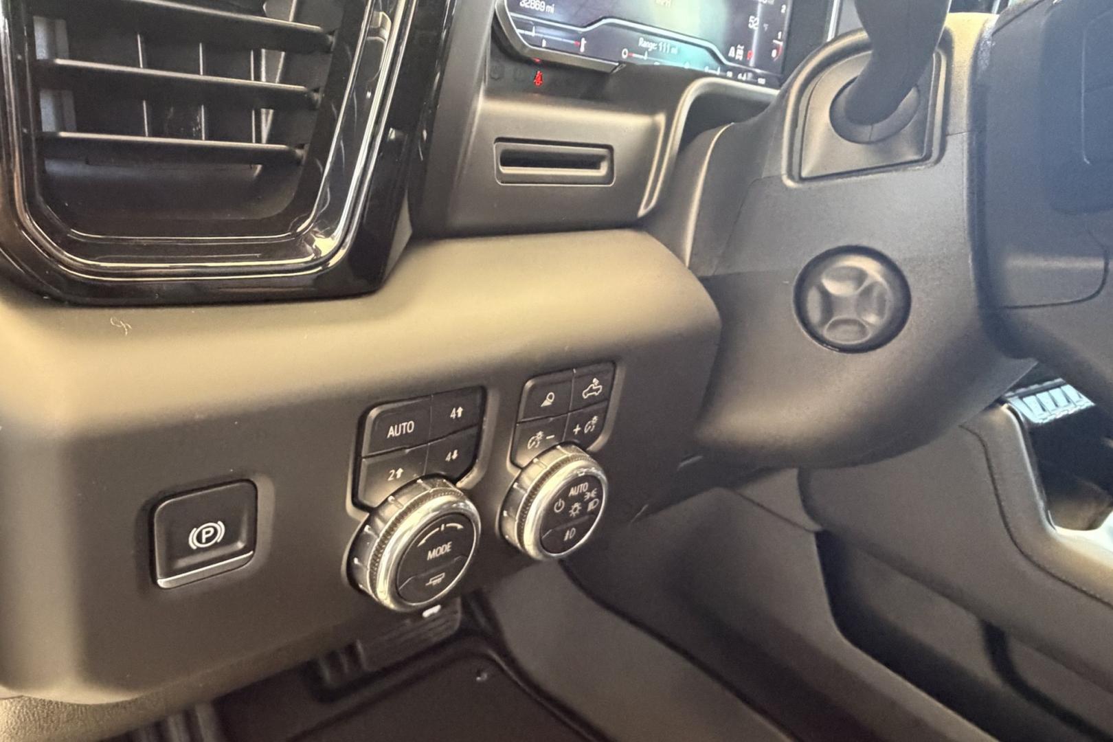 2025 Summit White /Black GMC Sierra 1500 AT4 (1GTUUEE85SZ) with an 6 Cyl 3.0 Liter Duramax Turbo Diesel engine, Automatic 10 Speed transmission, located at 2304 W. Main St., Boise, ID, 83702, (208) 342-7777, 43.622105, -116.218658 - New Tires! Remaining Factory Warranty! Nice Ride!- Photo#21