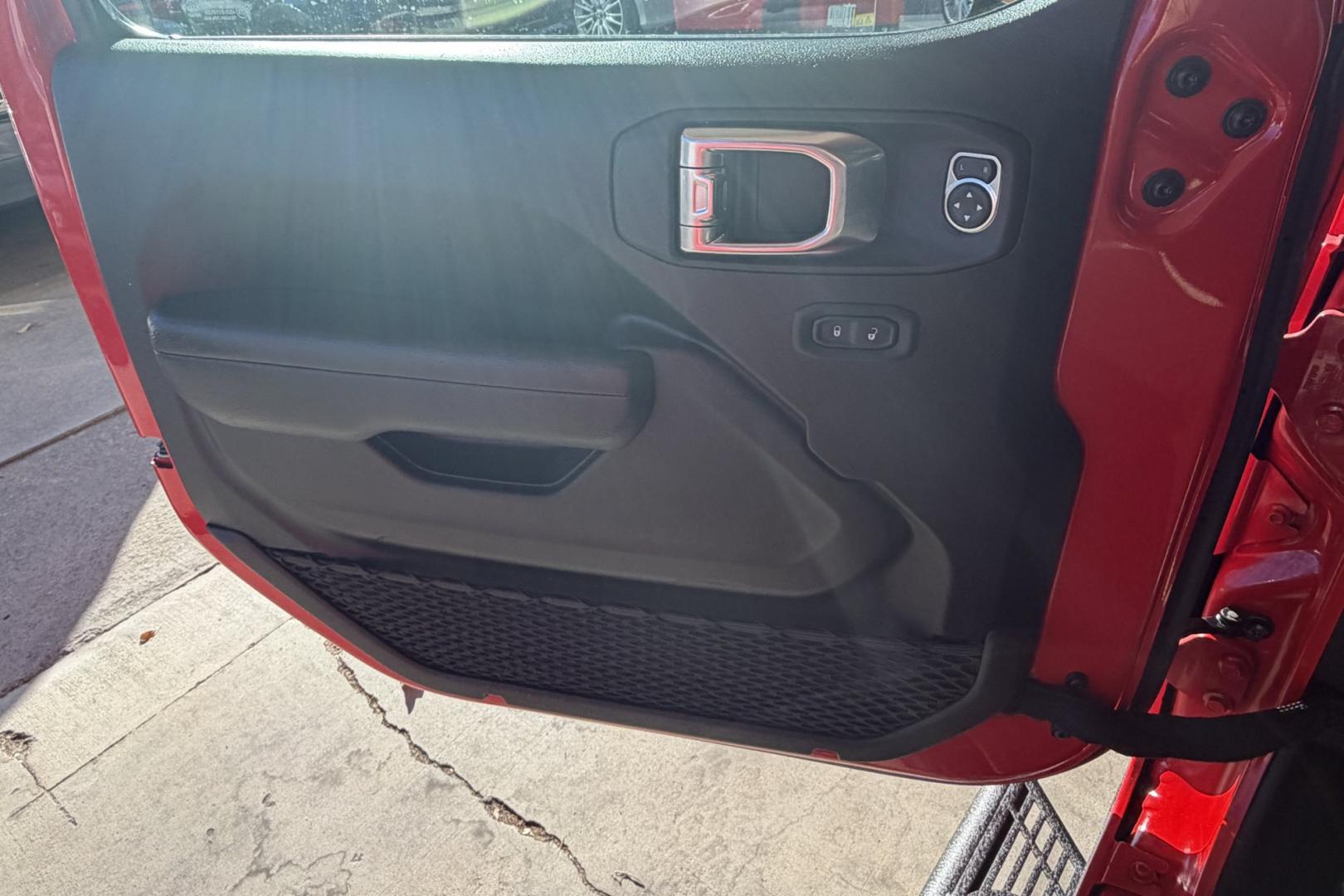 2025 Firecracker Red /Black Jeep Wrangler Unlimited Rubicon (1C4PJXFN5SW) with an 4 Cyl 2.0 Liter Turbo engine, Automatic 8 Speed transmission, located at 2304 W. Main St., Boise, ID, 83702, (208) 342-7777, 43.622105, -116.218658 - Rubicon With Hard Top! Ready For Adventure!- Photo#4