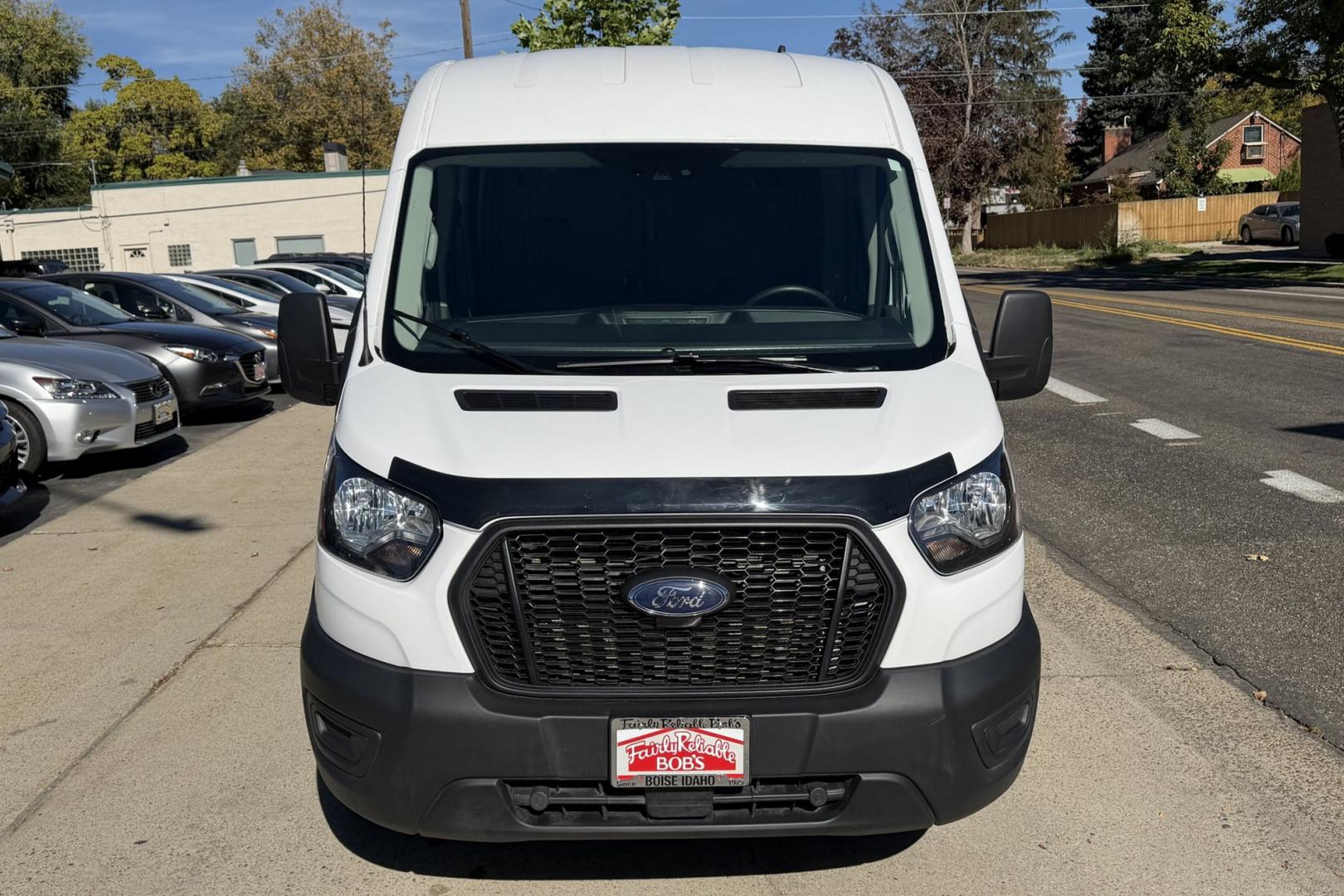 2025 Oxford White /Black Ford Transit 250 Van Med. Roof w/Sliding Pass. 148-in. WB (1FTBR2C84SK) with an V6 3.5 Liter engine, Automatic 10 Speed transmission, located at 2304 W. Main St., Boise, ID, 83702, (208) 342-7777, 43.622105, -116.218658 - All Wheel Drive!- Photo#4