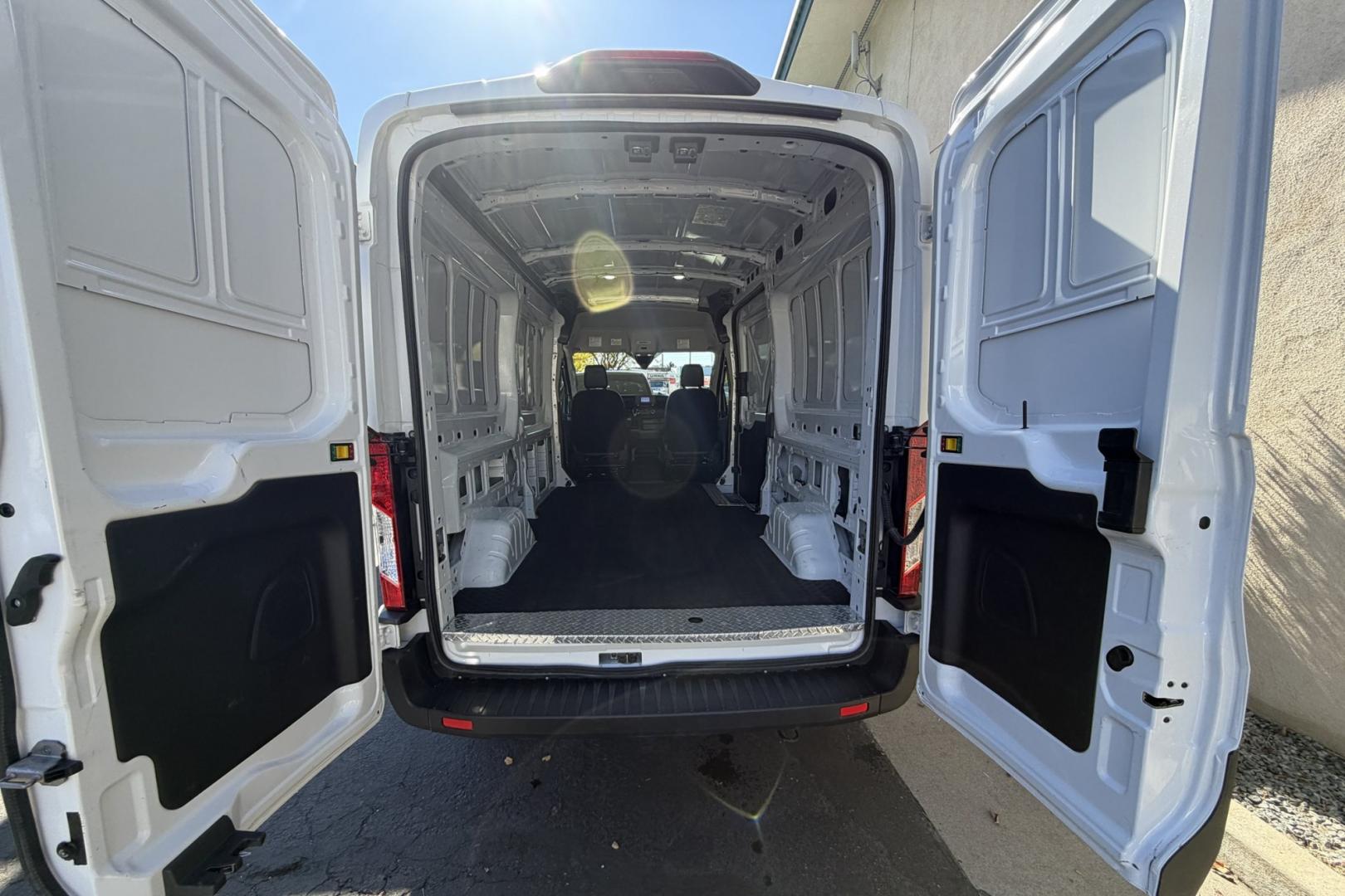 2025 Oxford White /Black Ford Transit 250 Van Med. Roof w/Sliding Pass. 148-in. WB (1FTBR2C84SK) with an V6 3.5 Liter engine, Automatic 10 Speed transmission, located at 2304 W. Main St., Boise, ID, 83702, (208) 342-7777, 43.622105, -116.218658 - All Wheel Drive!- Photo#17