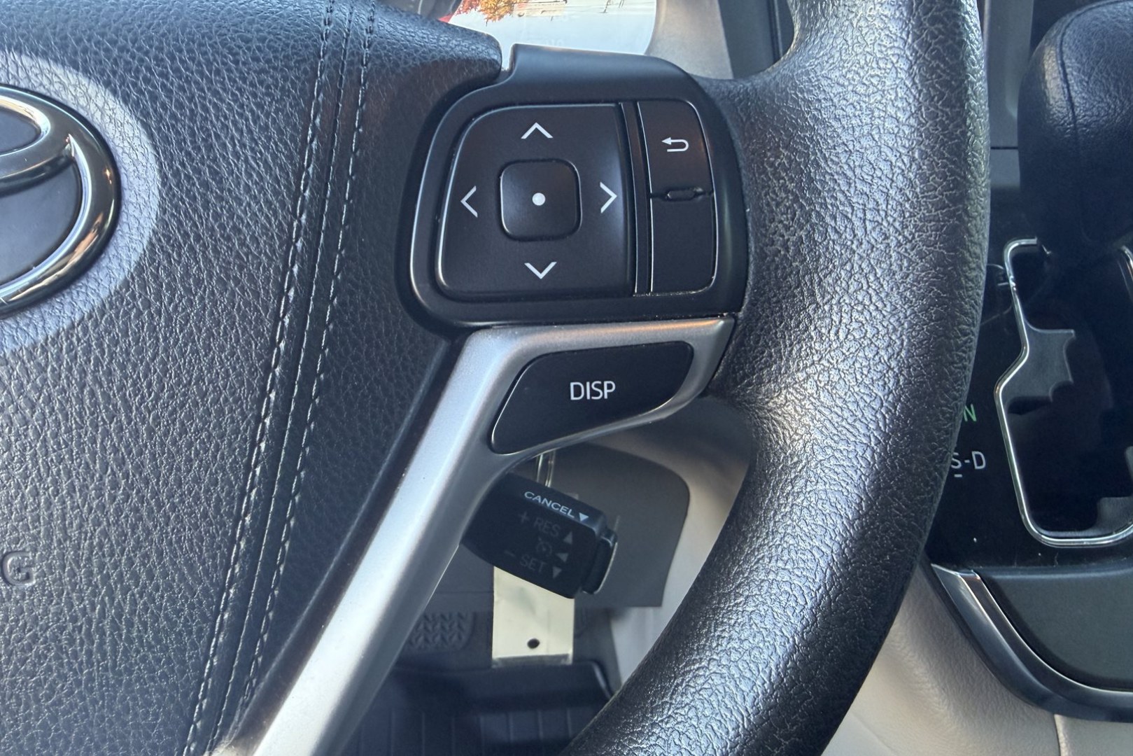 2017 Predawn Gray Mica /Gray Toyota Sienna LE 7-Passenger AWD (5TDJZ3DC8HS) with an 3.5L V6 EFI DOHC 24V engine, Automatic 8 Speed transmission, located at 2304 W. Main St., Boise, ID, 83702, (208) 342-7777, 43.622105, -116.218658 - Idaho Owned All Wheel Drive Toyota Sienna!- Photo#7