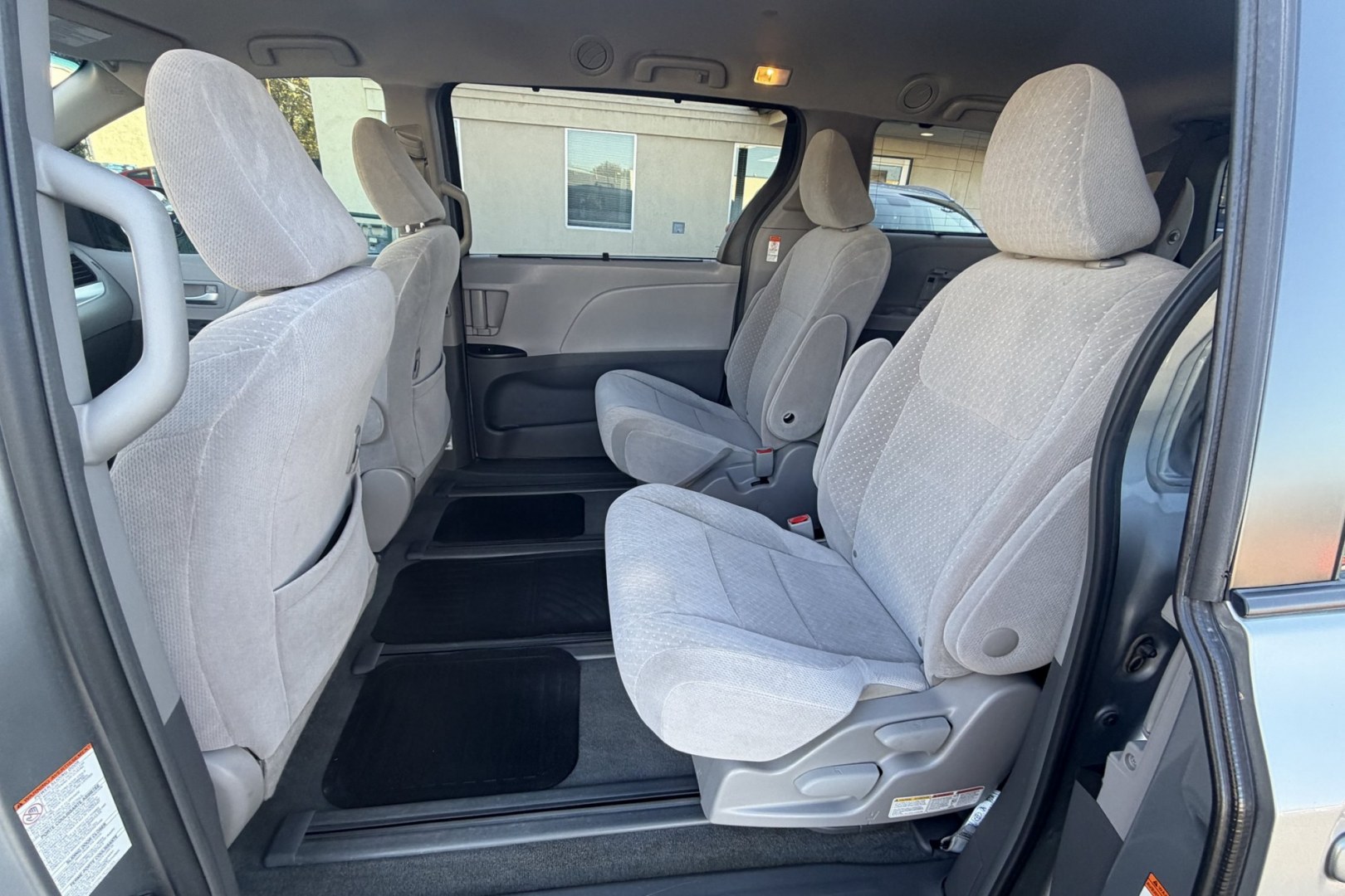 2017 Predawn Gray Mica /Gray Toyota Sienna LE 7-Passenger AWD (5TDJZ3DC8HS) with an 3.5L V6 EFI DOHC 24V engine, Automatic 8 Speed transmission, located at 2304 W. Main St., Boise, ID, 83702, (208) 342-7777, 43.622105, -116.218658 - Idaho Owned All Wheel Drive Toyota Sienna!- Photo#9