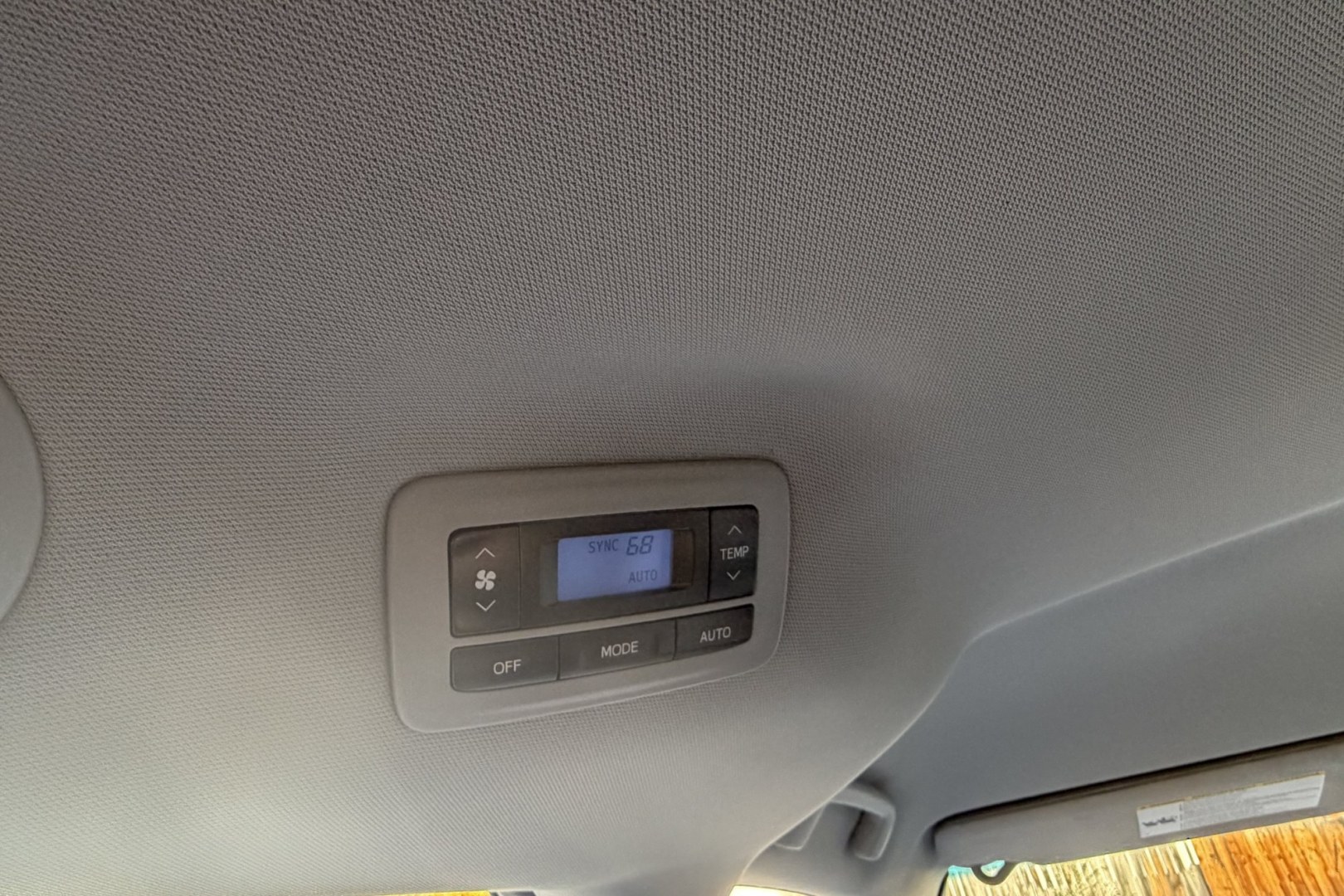 2017 Predawn Gray Mica /Gray Toyota Sienna LE 7-Passenger AWD (5TDJZ3DC8HS) with an 3.5L V6 EFI DOHC 24V engine, Automatic 8 Speed transmission, located at 2304 W. Main St., Boise, ID, 83702, (208) 342-7777, 43.622105, -116.218658 - Idaho Owned All Wheel Drive Toyota Sienna!- Photo#12