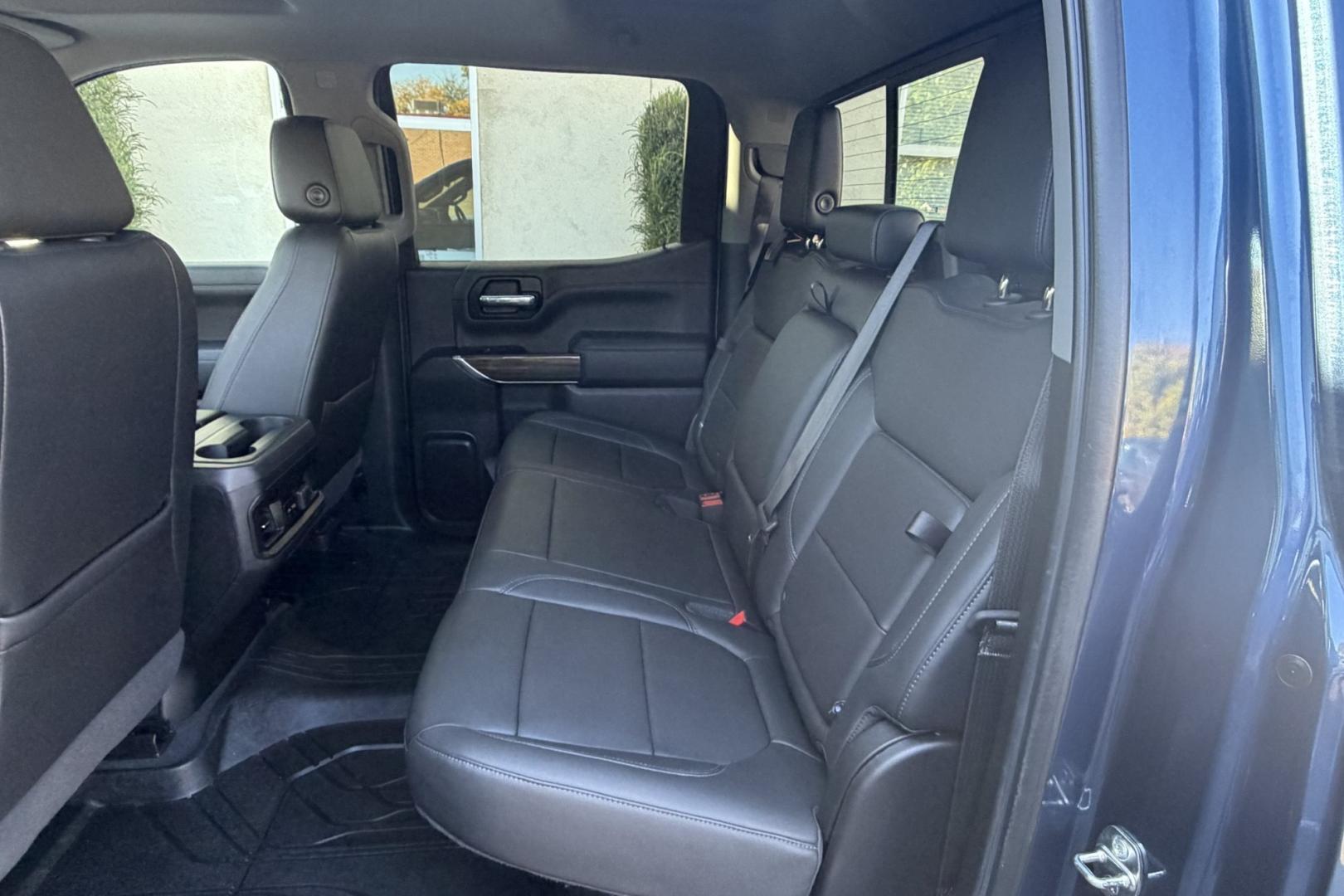 2019 Northsky Blue Metallic /Jet Black Chevrolet Silverado 1500 LT Z/71 Trail Boss (1GCPYFED6KZ) with an V8 5.3 Liter engine, Automatic 6 Speed transmission, located at 2304 W. Main St., Boise, ID, 83702, (208) 342-7777, 43.622105, -116.218658 - New Tires! Well Cared For And Clean!- Photo#16