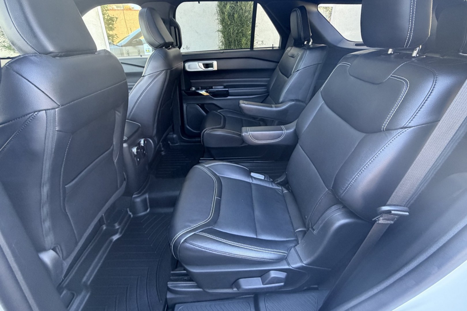 2023 Star White Metallic /Ebony Ford Explorer ST (1FM5K8GC9PG) with an V6 3.0 Liter Twin Turbo engine, Automatic 10 Speed transmission, located at 2304 W. Main St., Boise, ID, 83702, (208) 342-7777, 43.622105, -116.218658 - Highly Optioned! New Tires! Ready To Go! Power 3rd Row Seating!- Photo#16