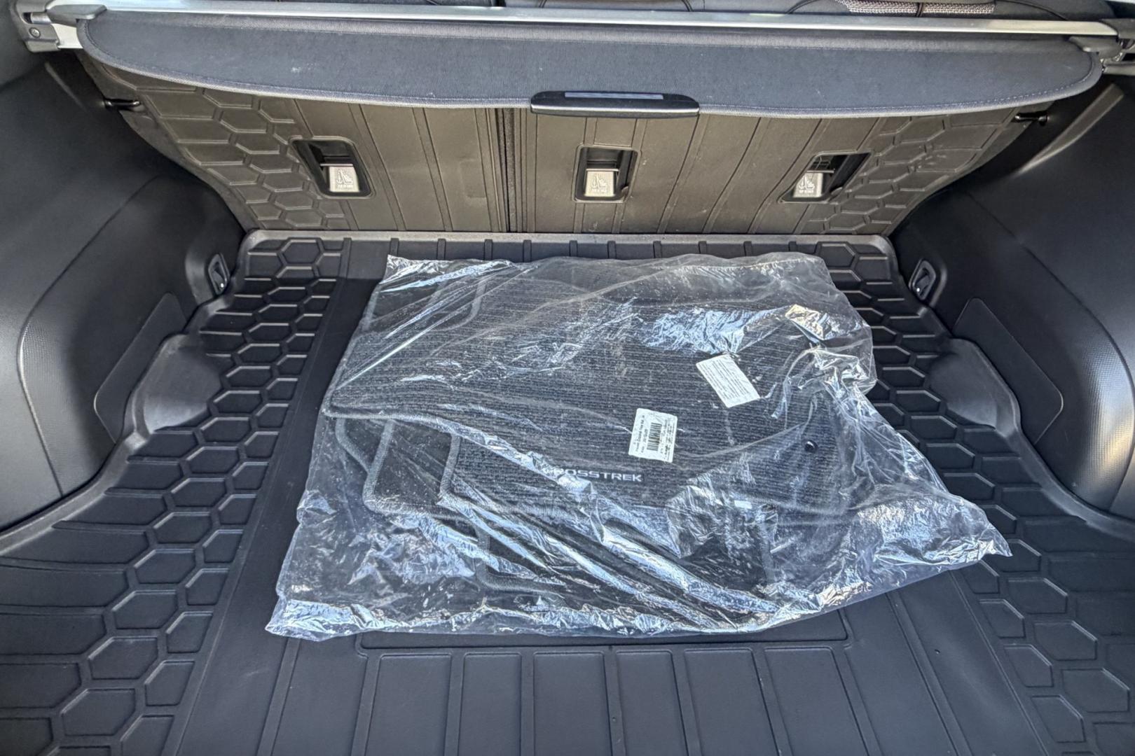 2019 White /Black Subaru Crosstrek Premium (JF2GTACC5KG) with an H4 2.0 Liter engine, 6 Speed transmission, located at 2304 W. Main St., Boise, ID, 83702, (208) 342-7777, 43.622105, -116.218658 - Manual Transmission Crosstrek With Only 19K Miles! New Tires Too!- Photo#19